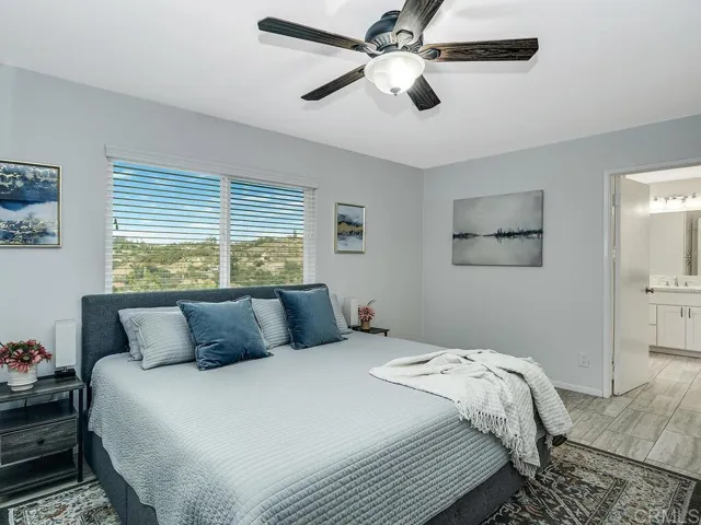 2820 Via Del Robles, Fallbrook, California 92028