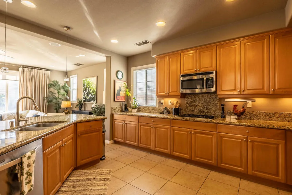 73447 Travers Street, Palm Desert, California 92211 home-pic-10