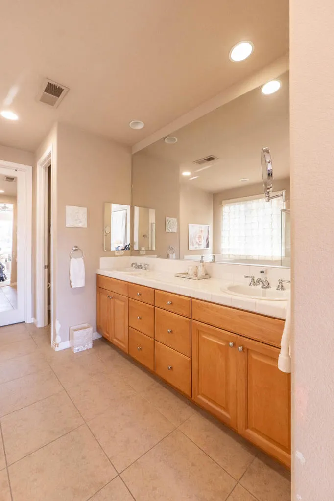 73447 Travers Street, Palm Desert, California 92211 home-pic-21