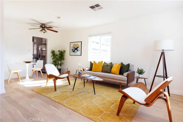5920 Shoshone Avenue, Encino, California 91316