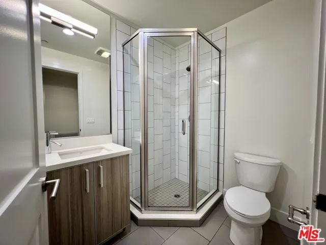 1232 N Kings Road 305, West Hollywood, California 90069