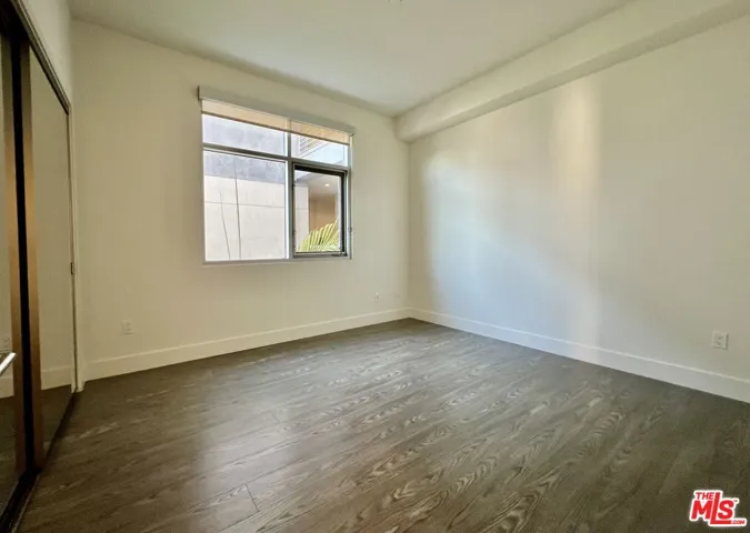 1232 N Kings Road 305, West Hollywood, California 90069