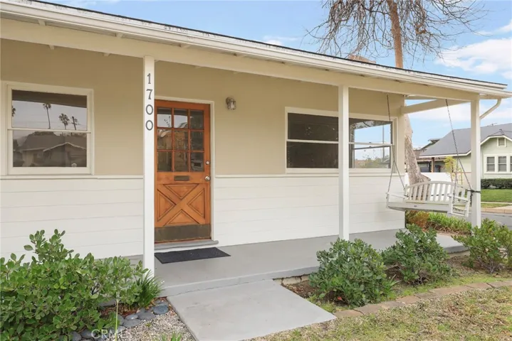1700 Brigden Road, Pasadena, California 91104