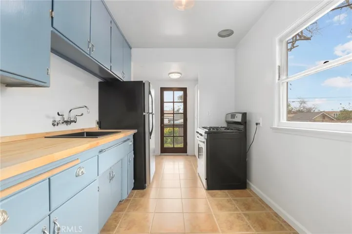 1700 Brigden Road, Pasadena, California 91104