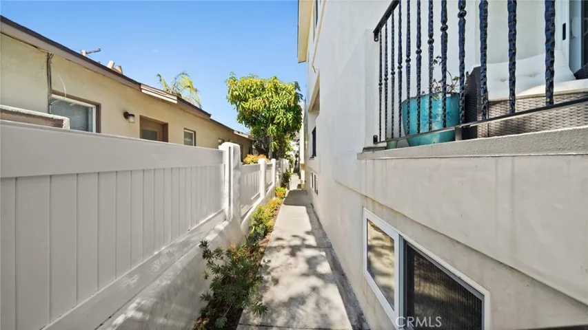 521 Avenue C B, Redondo Beach, California 90277