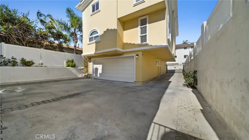 521 Avenue C B, Redondo Beach, California 90277