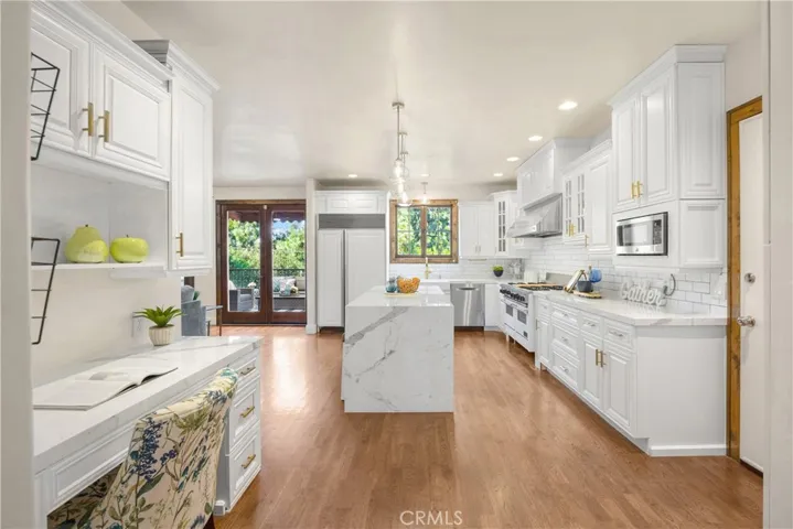 Large kitchen