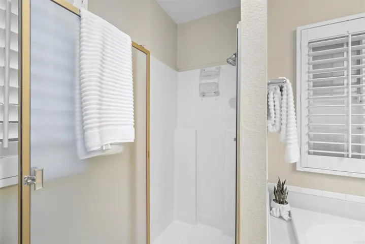 2010 W San Marcos Blvd #25, San Marcos, California 92078