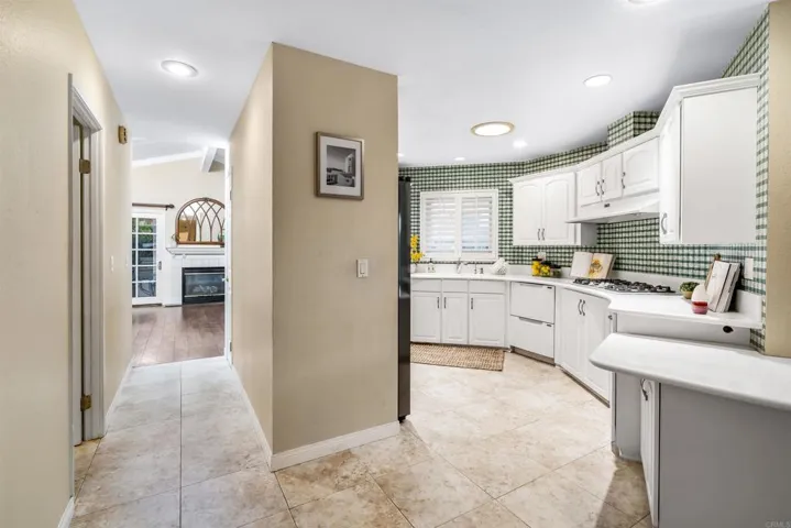 2010 W San Marcos Blvd #25, San Marcos, California 92078