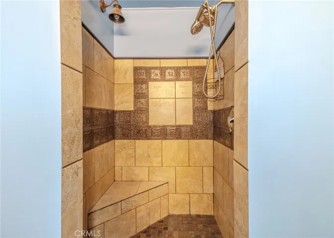281 Santa Clara Circle, Hemet, California 92543