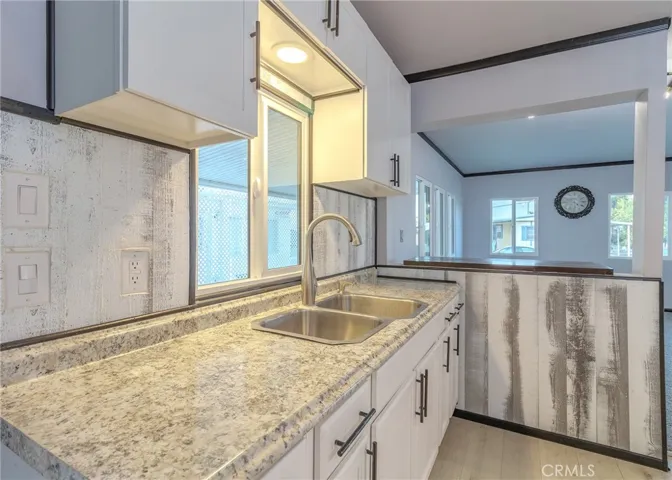 281 Santa Clara Circle, Hemet, California 92543