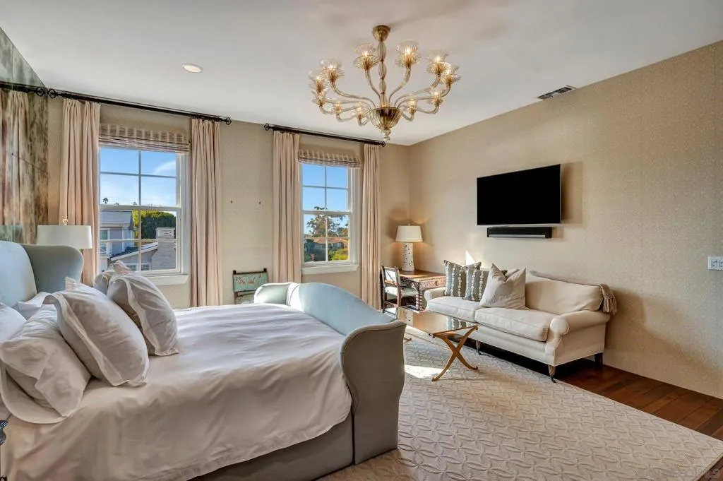 7757 Whitefield Place, La Jolla, California 92037 home-pic-46