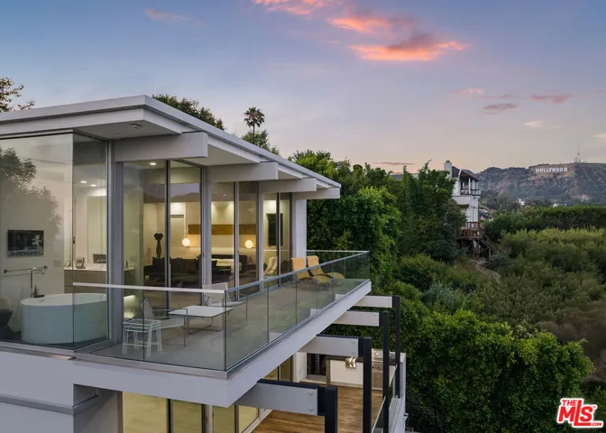 2650 Creston Drive, Los Angeles, California 90068