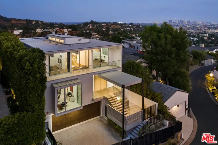 2650 Creston Drive, Los Angeles, California 90068