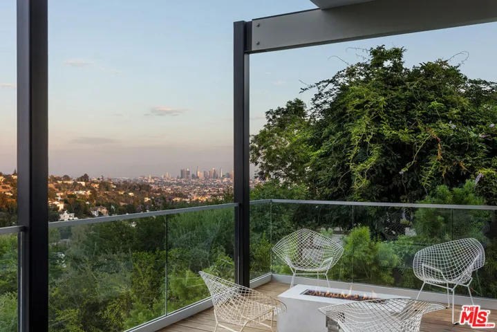 2650 Creston Drive, Los Angeles, California 90068