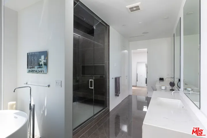 2650 Creston Drive, Los Angeles, California 90068