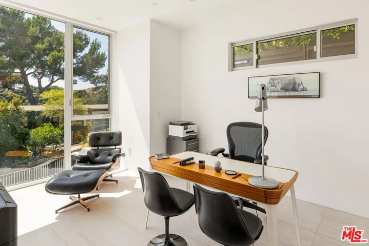 2650 Creston Drive, Los Angeles, California 90068