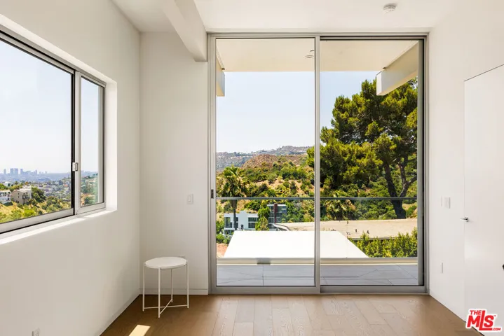 2650 Creston Drive, Los Angeles, California 90068