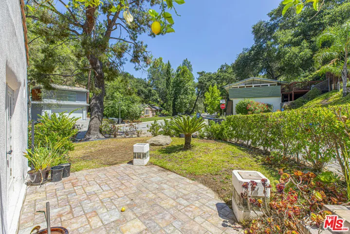 2644 E Chevy Chase Drive, Glendale, California 91206