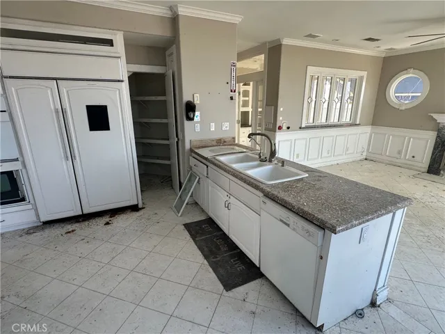 1005 S Mountvale Court, Anaheim Hills, California 92808
