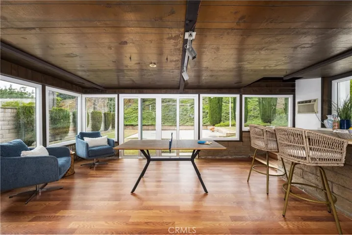 Bonus room