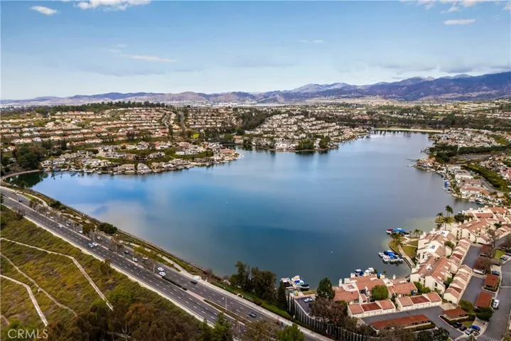 Lake Mission Viejo close by for family fun
