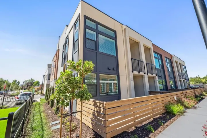 10145 Elder Place 04-01 Plan 3, Saratoga, California 95070