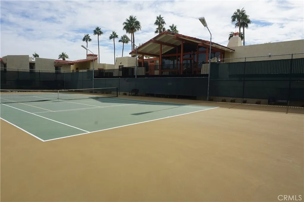 1407 N Sunrise Way 25, Palm Springs, California 92262 home-pic-8