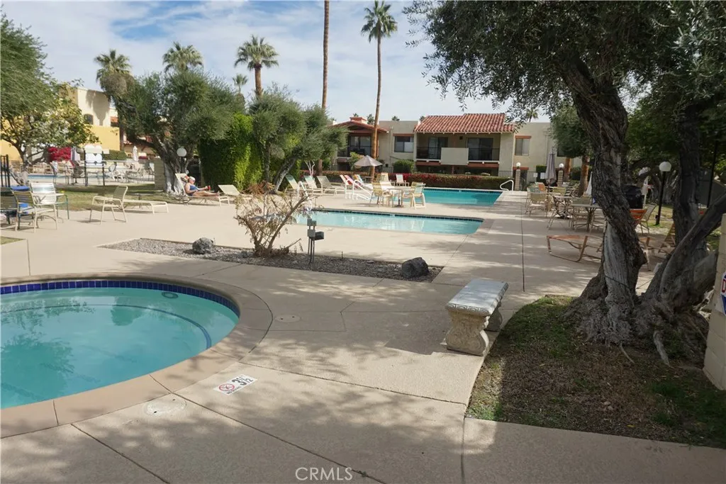 1407 N Sunrise Way 25, Palm Springs, California 92262 home-pic-7
