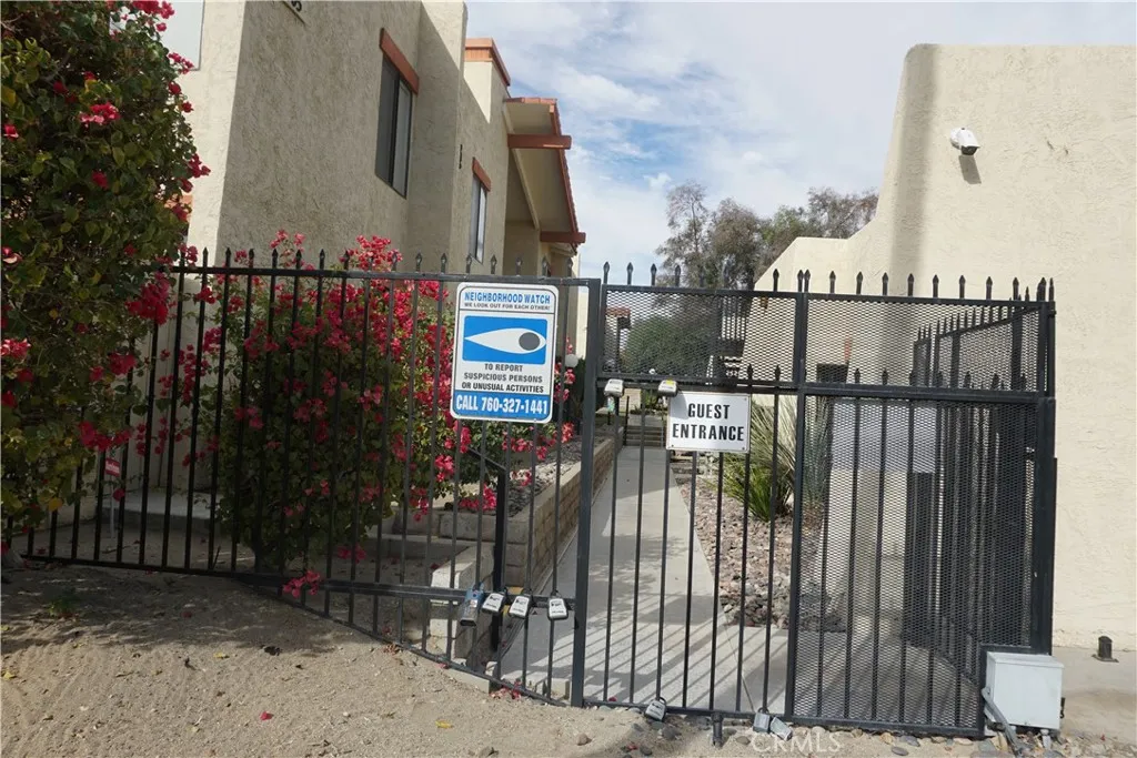 1407 N Sunrise Way 25, Palm Springs, California 92262 home-pic-20