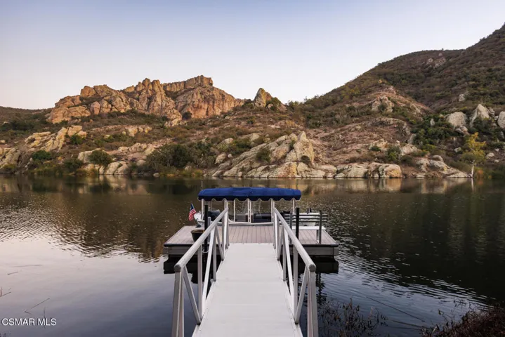 Dock