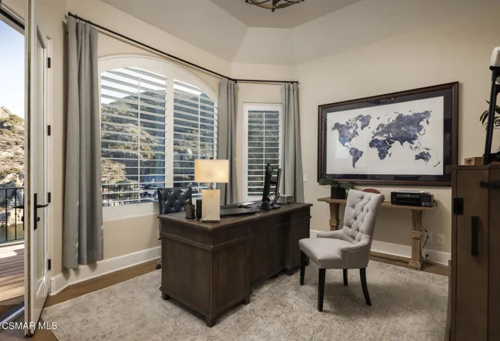 Bed 5-Office