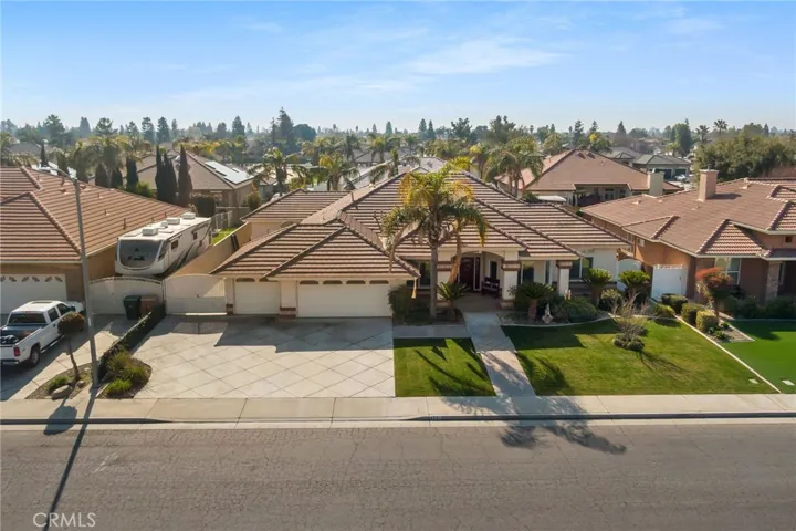 4201 Walker Lake Drive, Bakersfield, California 93313