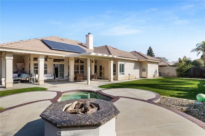 4201 Walker Lake Drive, Bakersfield, California 93313