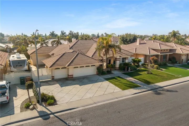 4201 Walker Lake Drive, Bakersfield, California 93313