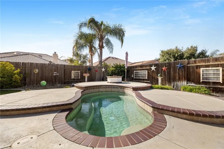 4201 Walker Lake Drive, Bakersfield, California 93313