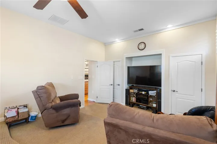 4201 Walker Lake Drive, Bakersfield, California 93313