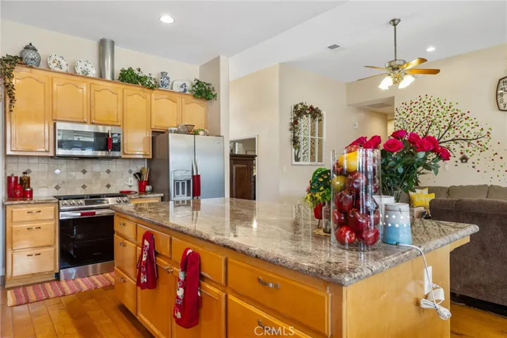 4201 Walker Lake Drive, Bakersfield, California 93313