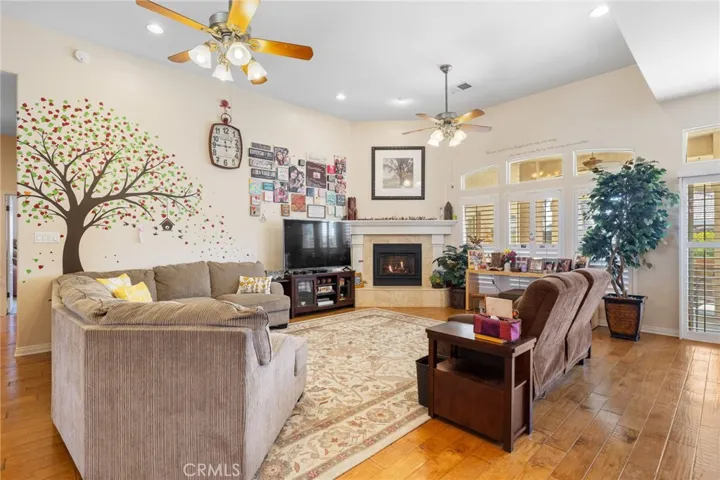 4201 Walker Lake Drive, Bakersfield, California 93313