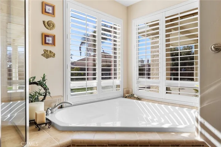4201 Walker Lake Drive, Bakersfield, California 93313