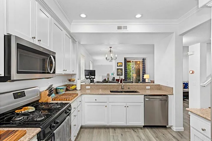 8885 Tribeca Circle, San Diego, California 92123