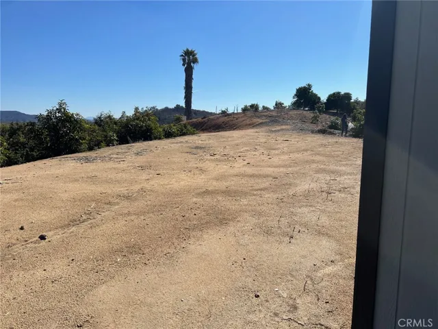 NORTHERLY  VIEW  ACROSS  SHED  SITE.  NOTE LOTS OF ROOM FOR  A  FUTURE HOMESITE