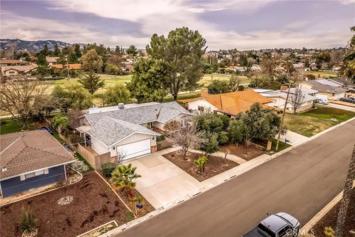 1528 Fairway Drive, Paso Robles, California 93446
