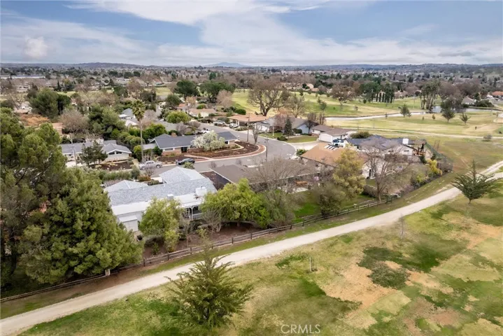 1528 Fairway Drive, Paso Robles, California 93446