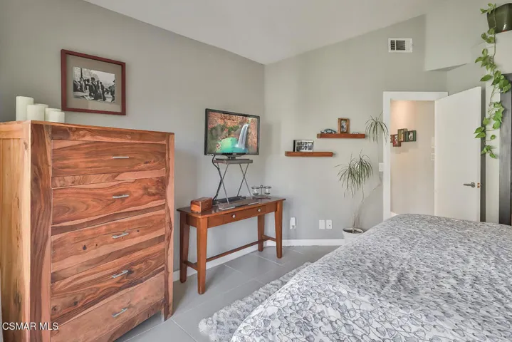 gPrimary Bedoom Suite and Balcony3