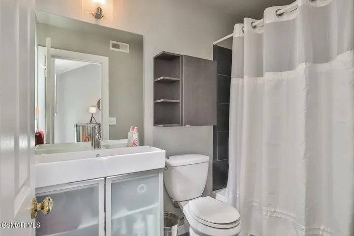 hBedroom2 Ensuite5