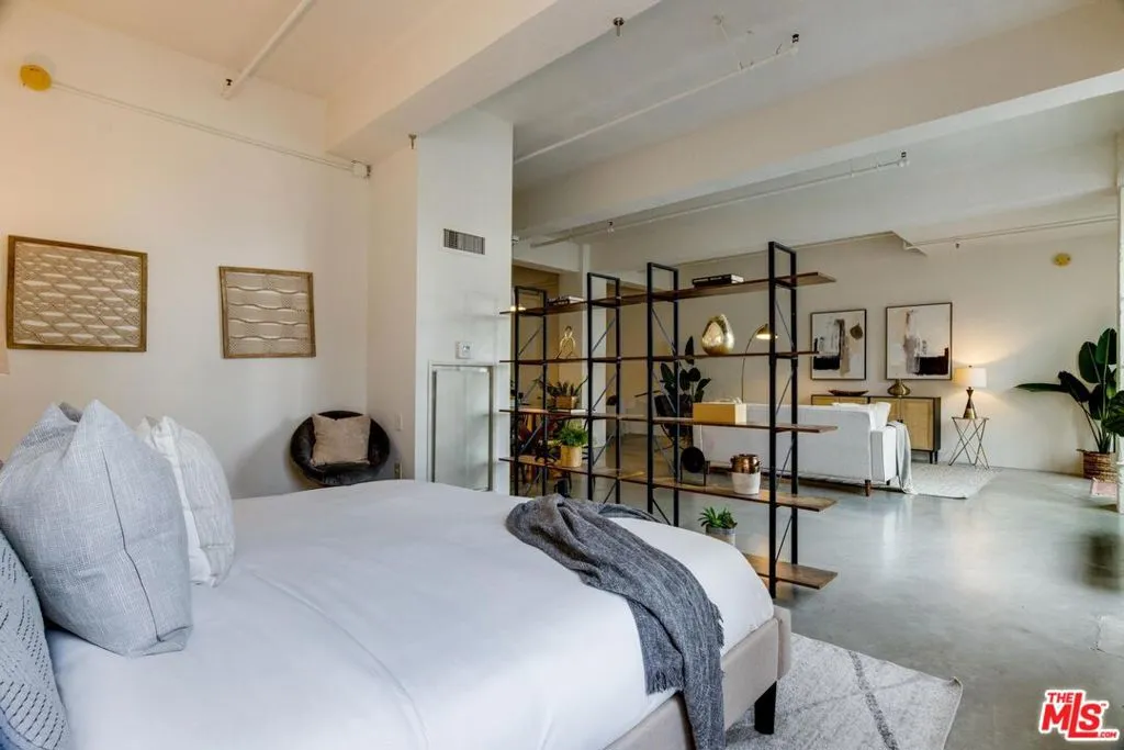 849 S Broadway 610, Los Angeles, California 90014 home-pic-9