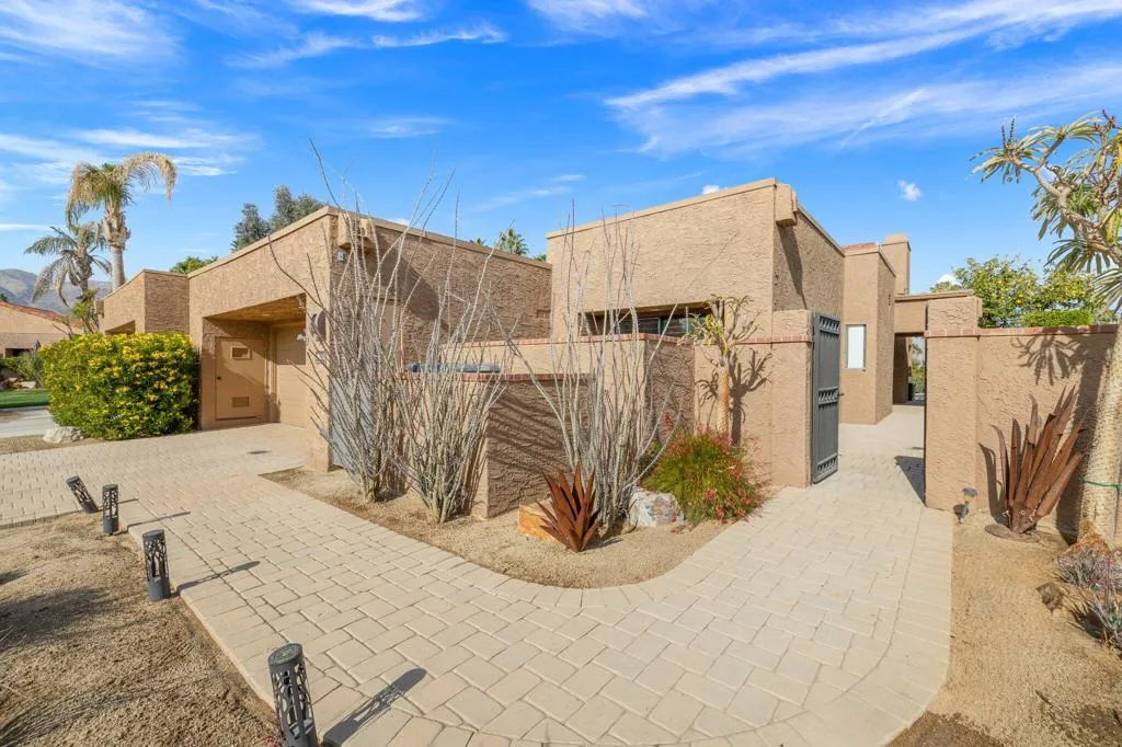 48628 Sundrop Court, Palm Desert, California 92260 home-pic-47