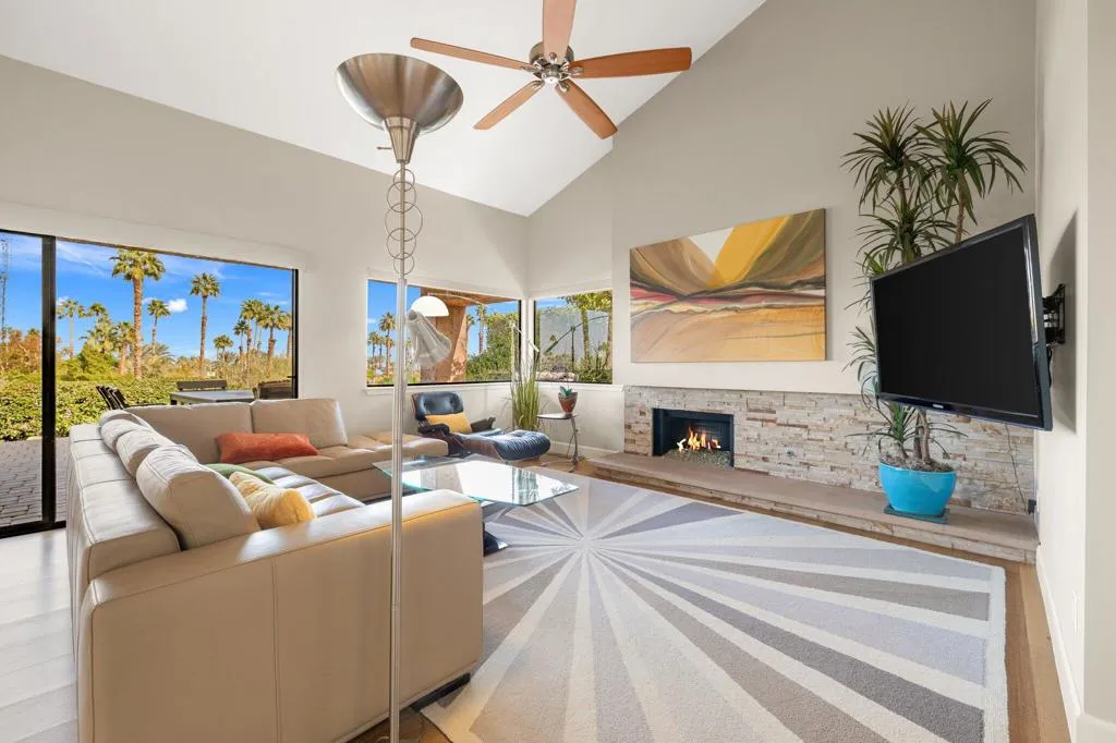 48628 Sundrop Court, Palm Desert, California 92260 home-pic-0