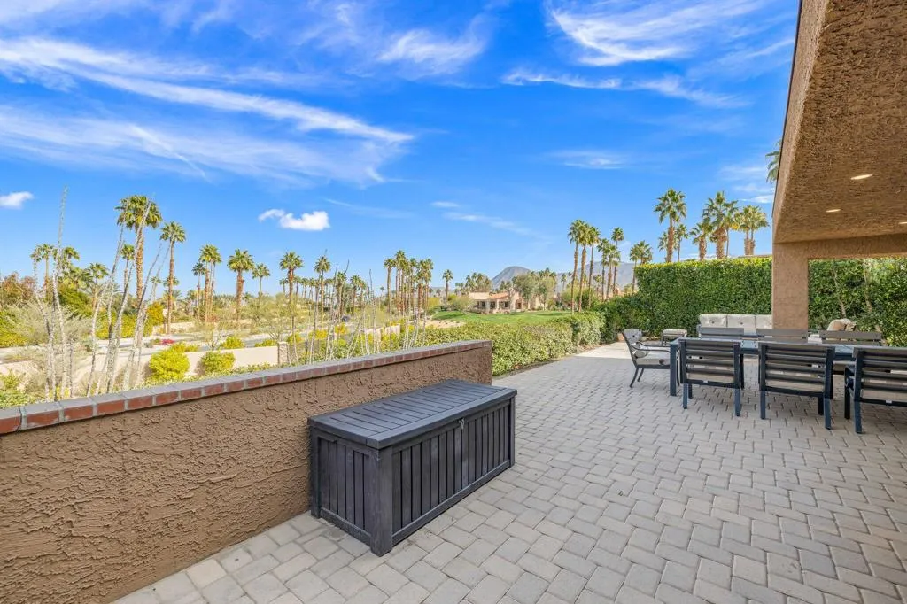 48628 Sundrop Court, Palm Desert, California 92260 home-pic-31